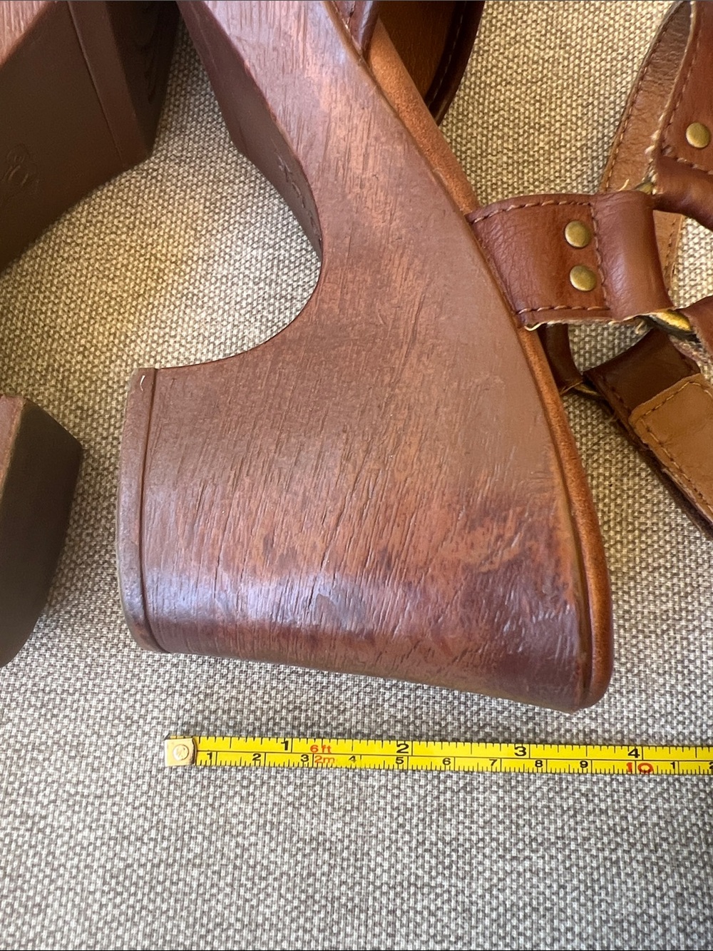 b.o.c. Natasha Brown Mary Jane Platform Clogs - Picture 6 of 7